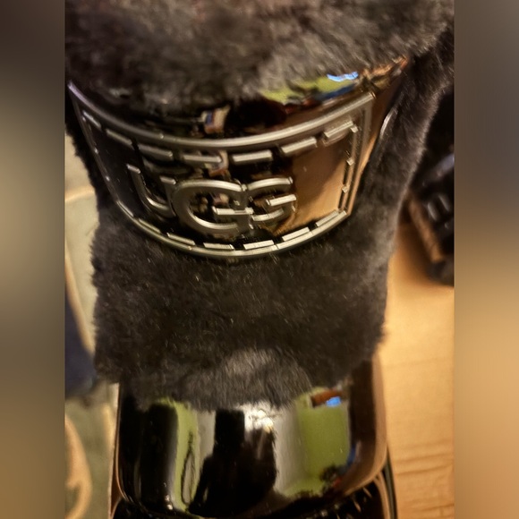 Ugg-Classic Chillapeak Shine - Picture 15 of 15